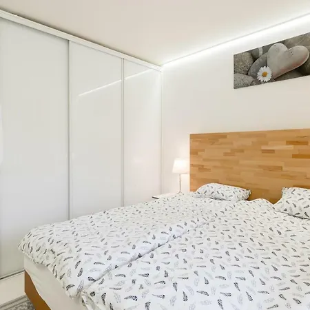 Design District Apartment *